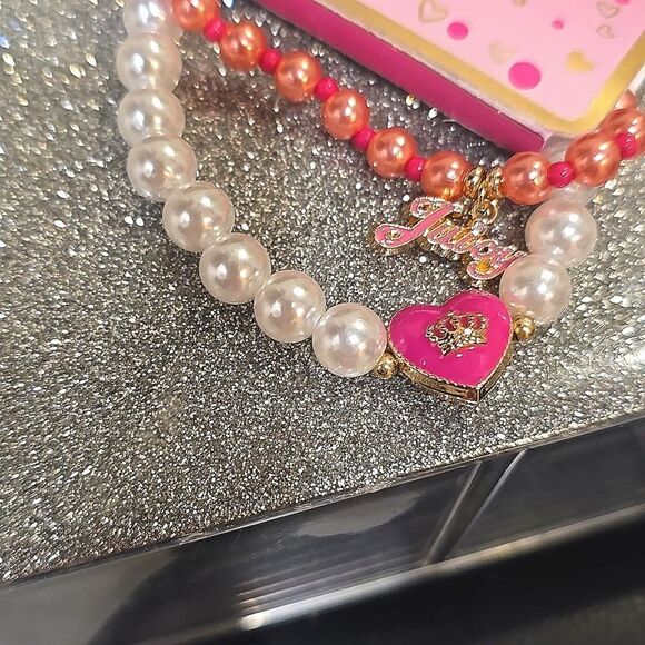 Juicy Couture Script Logo & Heart Crown Charm Beaded Bracelet Trio - Picture 4 of 4